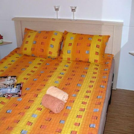 דונה ורדה Victoria Mobilehome In Centro Vacanze San Francesco מראה חיצוני תמונה